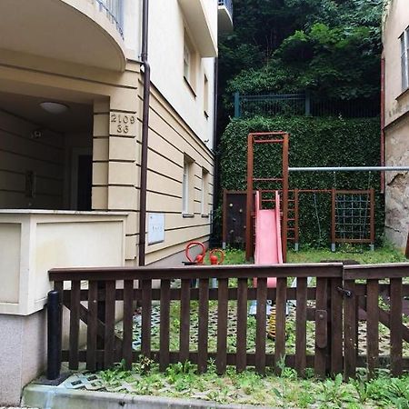 Apartmán 46m2 s balkonem v lázeňském centru Karlovy Vary Exteriér fotografie
