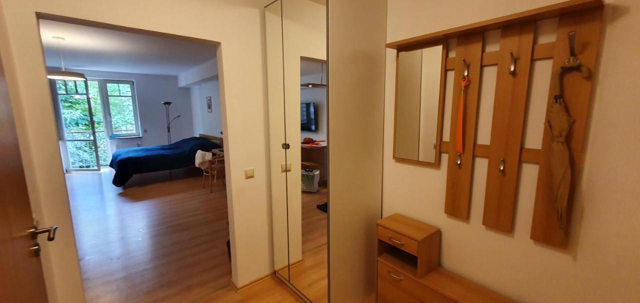 Apartmán 46m2 s balkonem v lázeňském centru Karlovy Vary Exteriér fotografie